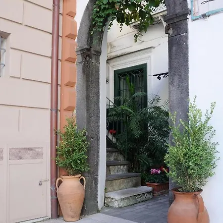 Holiday home Casetta Innamorati
